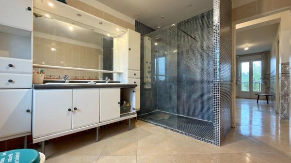 Maison Villabe 10 pièce(s) 172 m2
