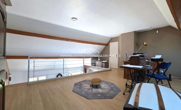 PROCHE DE MAINTENON - Maison familiale 8 pièces -189 m²