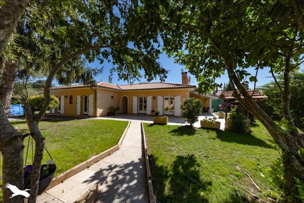 Maison à vendre |  Saint-Médard-en-Jalles |  5 pièces | 145 m²