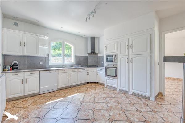 Maison à vendre |  Saint-Médard-en-Jalles |  5 pièces | 145 m²