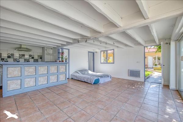 Maison à vendre |  Saint-Médard-en-Jalles |  5 pièces | 145 m²