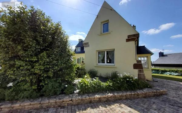Achat - Maison Carhaix-Plouguer 29270 7 pièces 143 m 2 951 m 2
