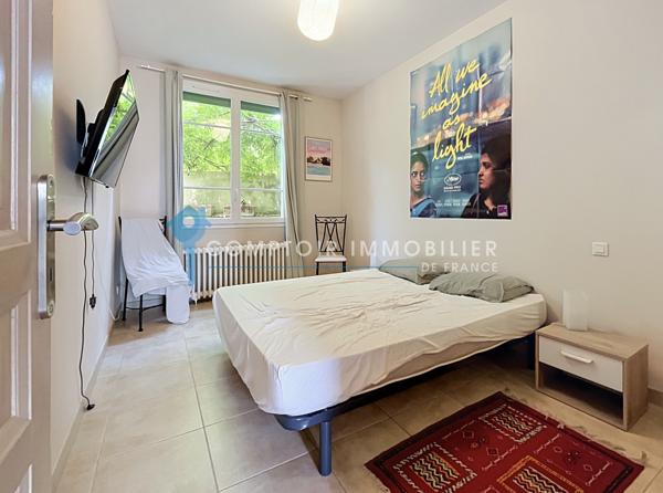 Maison
                                                                                                                                                                                                                                                                                                                        4 pièce(s)                                                                                                                                                                                                          3 chambre(s)                                                                                                                                                                                                          104  m²