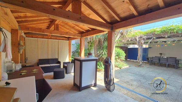 Villelongue de la Salanque Maison T4  88.8m avec patio cuisine  et salon d'été