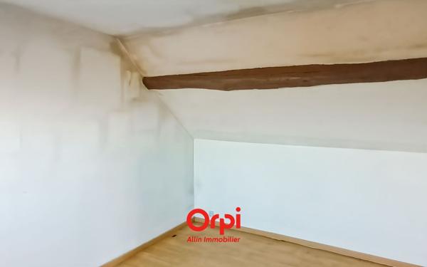 Maison à vendre    3 pièces •  Viplaix