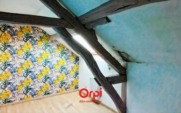 Maison à vendre    3 pièces •  Viplaix