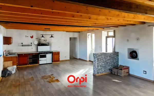 Maison à vendre    3 pièces •  Viplaix