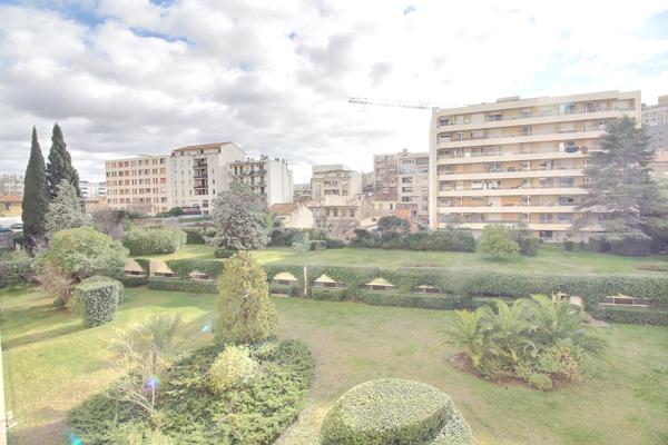 Marseille (13005) Saint Pierre T4 avec terrasse et garage