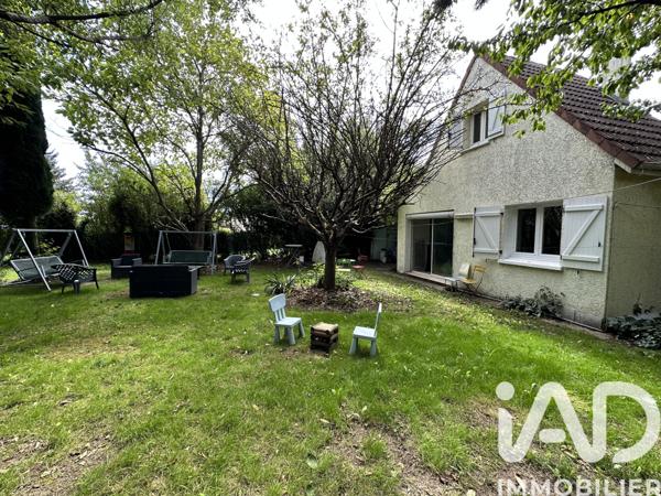 Maison à vendre 5 pièces 141 m² Vaux-le-Pénil