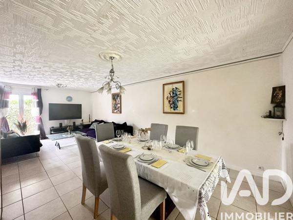 Maison à vendre 5 pièces 141 m² Vaux-le-Pénil