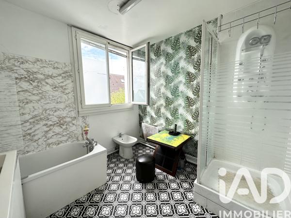 Maison à vendre 5 pièces 141 m² Vaux-le-Pénil