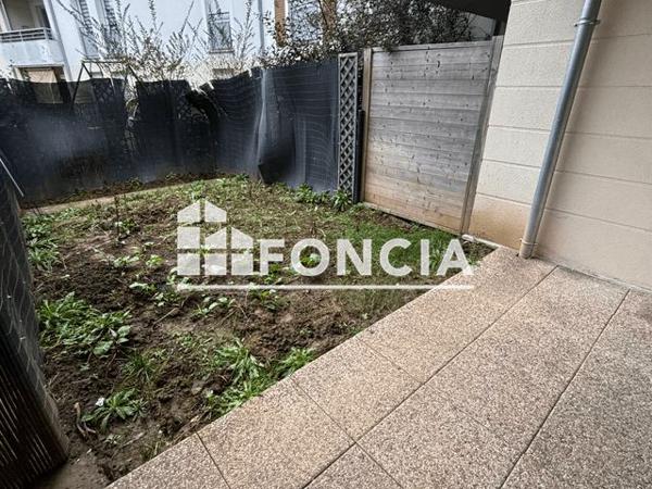 Location Appartement 3 pièces 60 m² - 3 RUE PIERRE BROSSOLETTE Persan 95340