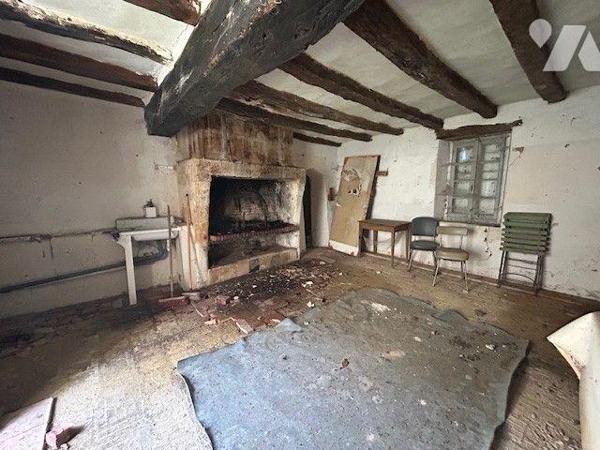 MAISON A VENDRE BAUGE EN ANJOU
5 Minutes centre de Baugé
Maison située dans un bel environnem...