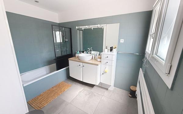 Maison à vendre    5 pièces • 151 m2 Fréjus