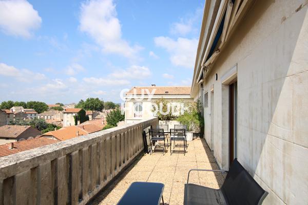 Superbe appartement meublé 2 pièces à louer au coeur d'Avignon