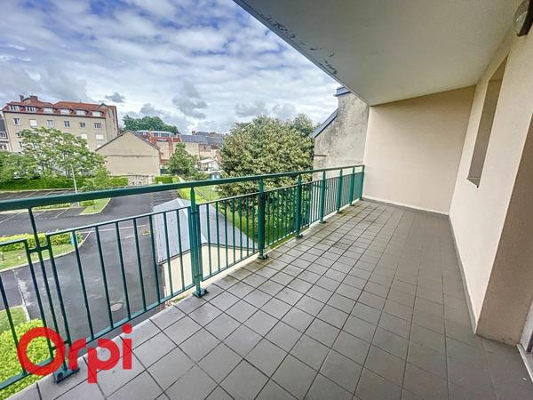 Appartement à vendre    4 pièces • 95,30 m2 Montluçon
