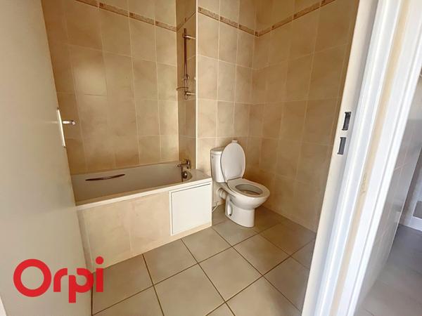 Appartement à vendre    4 pièces • 95,30 m2 Montluçon