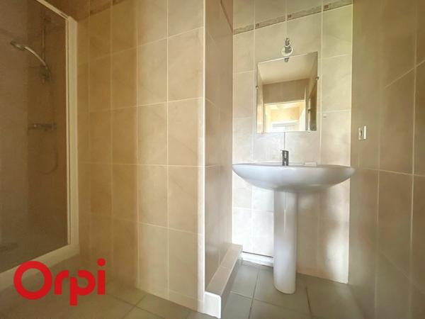 Appartement à vendre    4 pièces • 95,30 m2 Montluçon