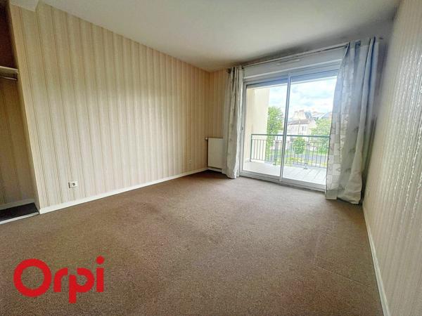 Appartement à vendre    4 pièces • 95,30 m2 Montluçon