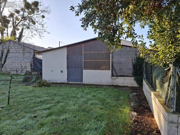 Maison à vendre à Saintes en Charente-Maritime (17100), ref : 17111-709
