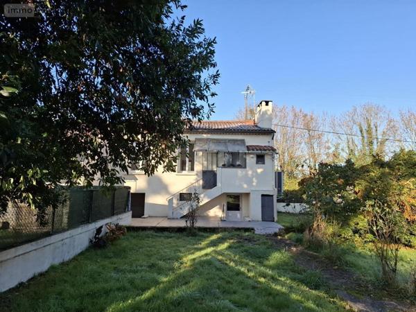Maison à vendre à Saintes en Charente-Maritime (17100), ref : 17111-709