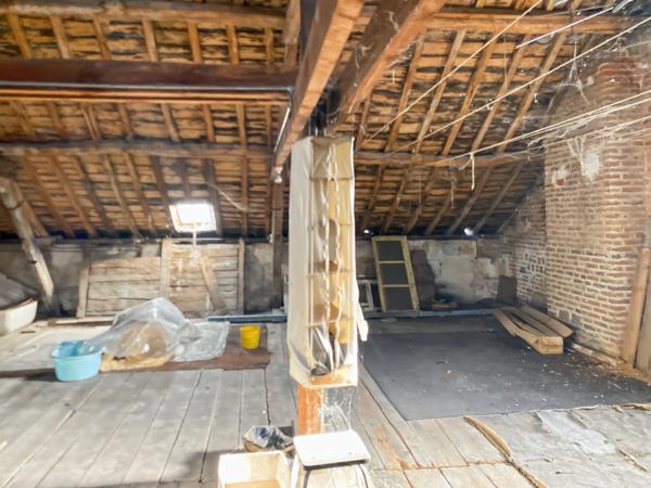 Maison à vendre 7 pièces ( 281 m²) MARLE (02)