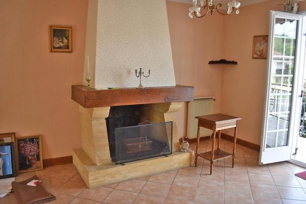 Maison Terrasson La Villedieu 146 m2 7 pièces
