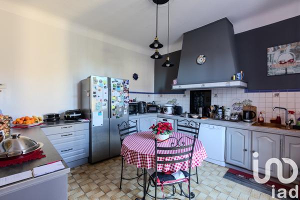 Maison à vendre 4 pièces 123 m² Arles