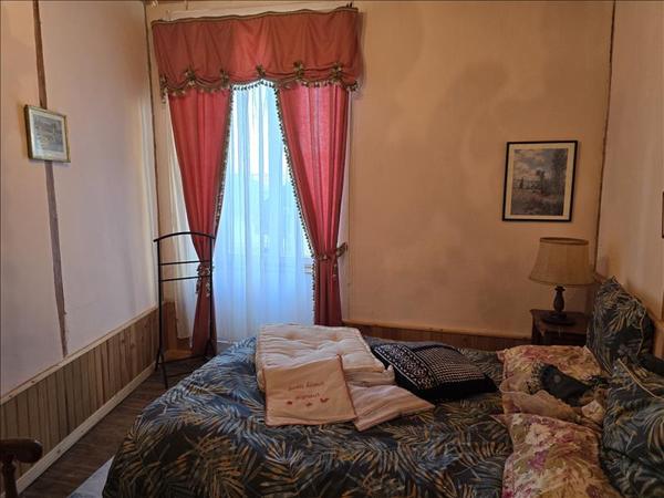 Maison à vendre |  Saint-Germain-les-Belles |  5 pièces | 183 m²