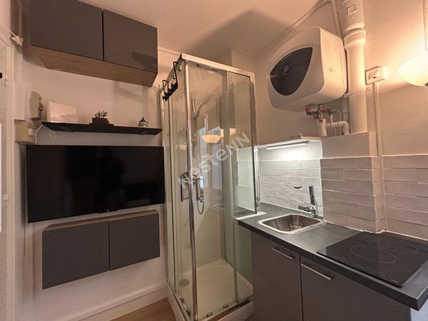 Hôtel de ville 4 Pièces 111 m² avec 2 Balcons