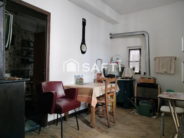 STUDIO DE 23M² SUR LE VILLAGE DE SEYNE