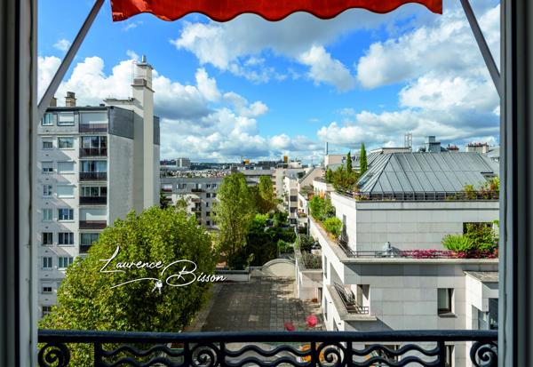 APPARTEMENT AVEC ASCENSEUR ET GARDIENNE
