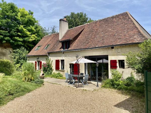 Vente                                                      Maison
                        
                     5 pièces                      142 m2                     à Montoire-sur-le-Loir