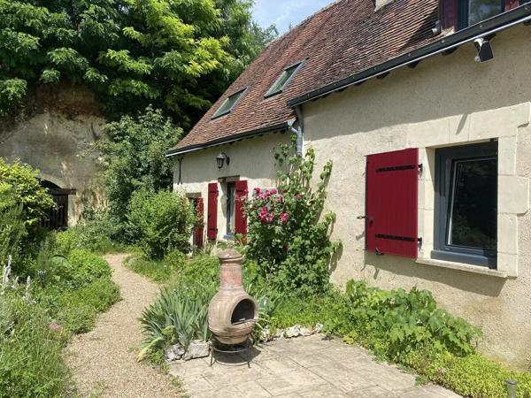 Vente                                                      Maison
                        
                     5 pièces                      142 m2                     à Montoire-sur-le-Loir