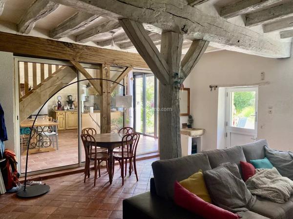 Vente                                                      Maison
                        
                     5 pièces                      142 m2                     à Montoire-sur-le-Loir