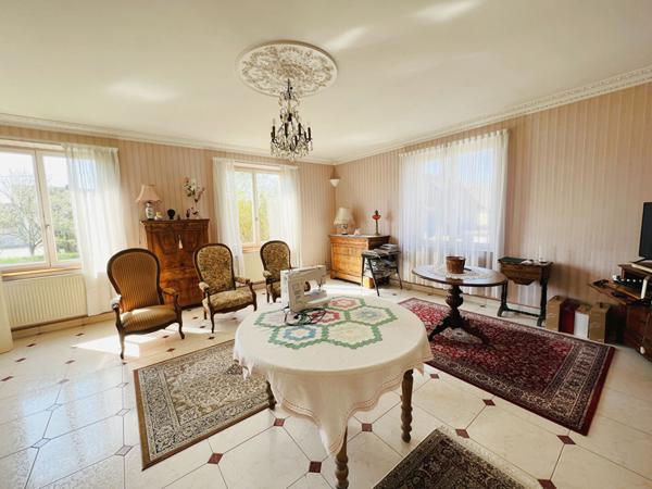 RARE - EXCLUSIVITÉ - BERNOLSHEIM - BELLE MAISON - 234 m² - 6 Pièces