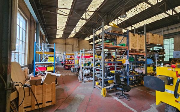 Immeuble à vendre    2 pièces •  Knutange