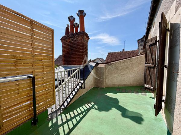 SAINT-MARTIN-LE-BEAU -Coeur de bourg - Appartement 3 pièces de 68 m²