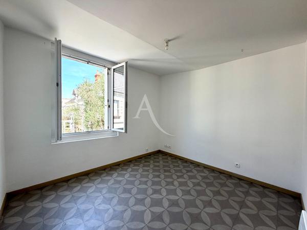 SAINT-MARTIN-LE-BEAU -Coeur de bourg - Appartement 3 pièces de 68 m²