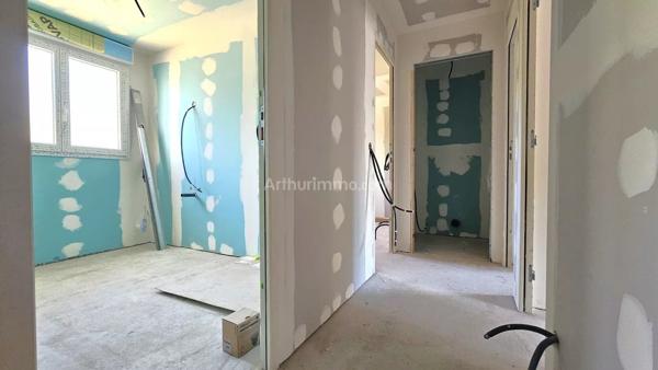 Vente                                                      Maison
                        
                     5 pièces                      95 m2                     à Boissy-sous-Saint-Yon