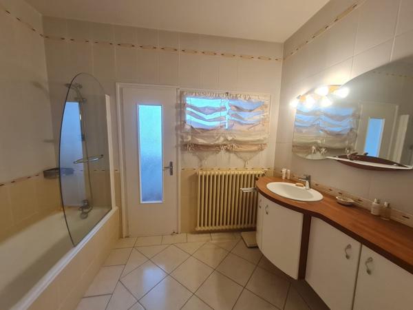 Appartement 3 pièce(s) 2 chambre(s) 92 m²