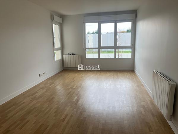 Location Appartement 2 pièces 49.52 m² - Courbevoie 92400