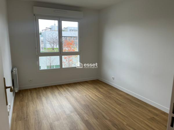 Location Appartement 2 pièces 49.52 m² - Courbevoie 92400
