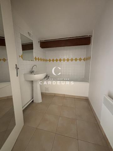 Appartement
                                                                                                                                                                                                                                                                                                                        3 pièce(s)                                                                                                                                                                                                          2 chambre(s)                                                                                                                                                                                                          72  m²