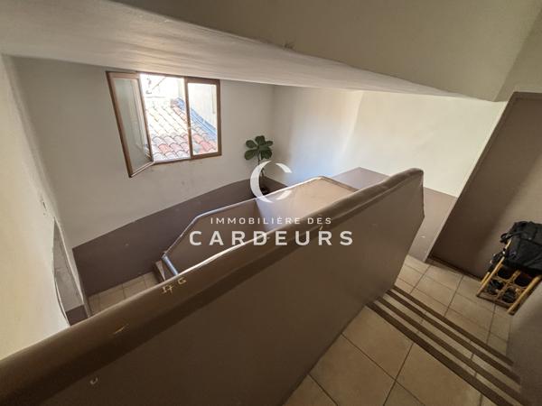Appartement
                                                                                                                                                                                                                                                                                                                        3 pièce(s)                                                                                                                                                                                                          2 chambre(s)                                                                                                                                                                                                          72  m²