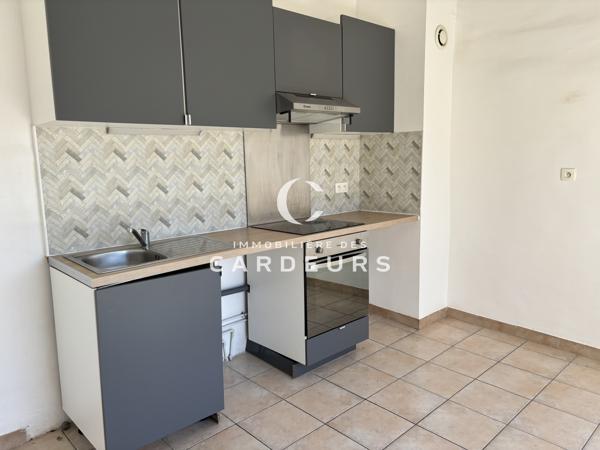 Appartement
                                                                                                                                                                                                                                                                                                                        3 pièce(s)                                                                                                                                                                                                          2 chambre(s)                                                                                                                                                                                                          72  m²