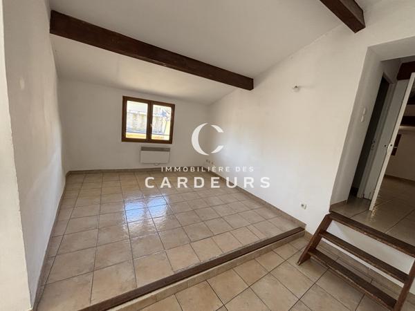 Appartement
                                                                                                                                                                                                                                                                                                                        3 pièce(s)                                                                                                                                                                                                          2 chambre(s)                                                                                                                                                                                                          72  m²