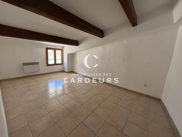 Appartement
                                                                                                                                                                                                                                                                                                                        3 pièce(s)                                                                                                                                                                                                          2 chambre(s)                                                                                                                                                                                                          72  m²