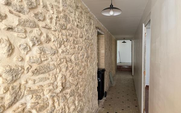 Maison à vendre    6 pièces •  Castets-en-Dorthe