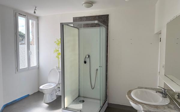 Maison à vendre    6 pièces •  Castets-en-Dorthe